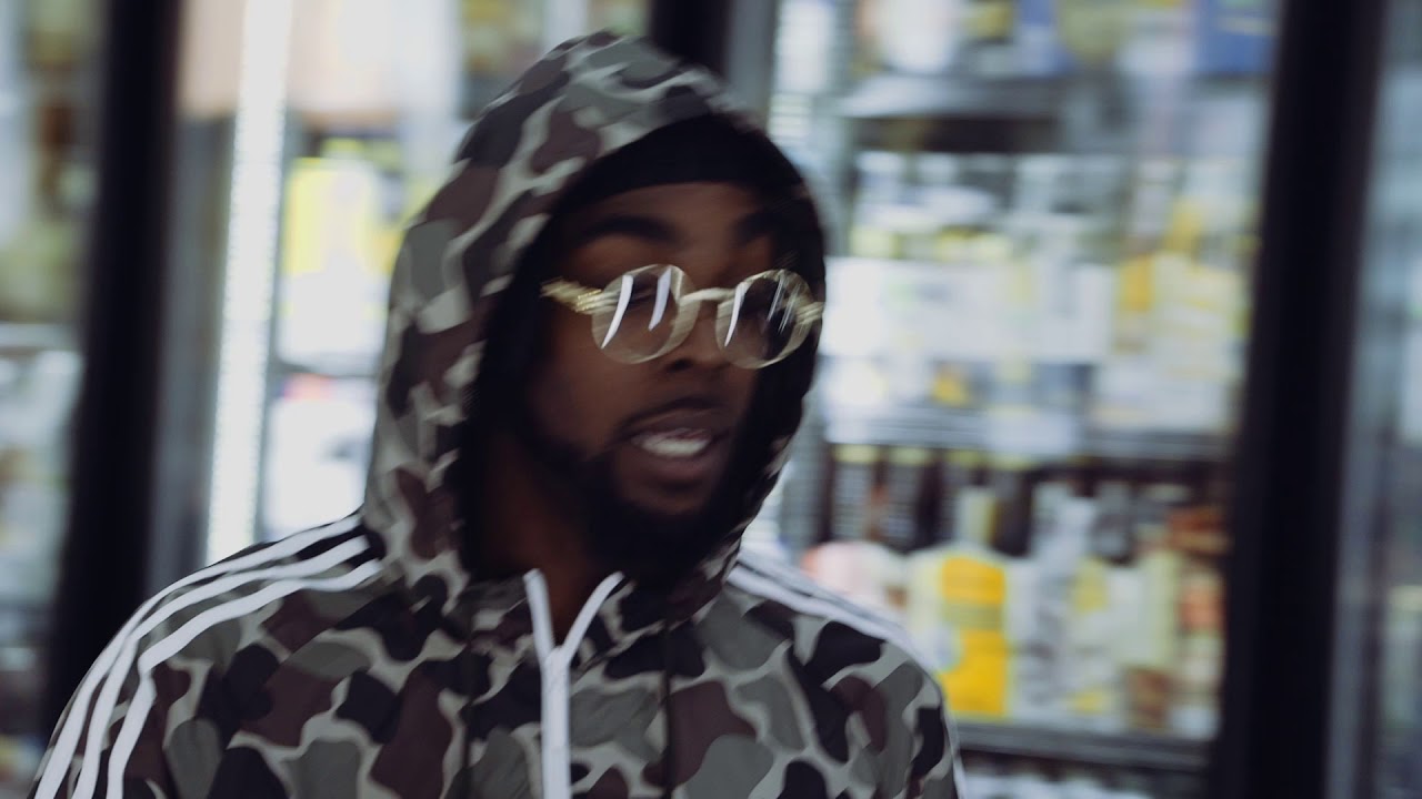 Roscoe Dash (Part 1) / C-Store Sessions / Swisher Sweets Artist Project