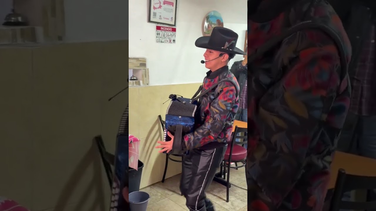 ♥️ Le canté a la señora del puesto .... Y su reacción lo dijo TODO 