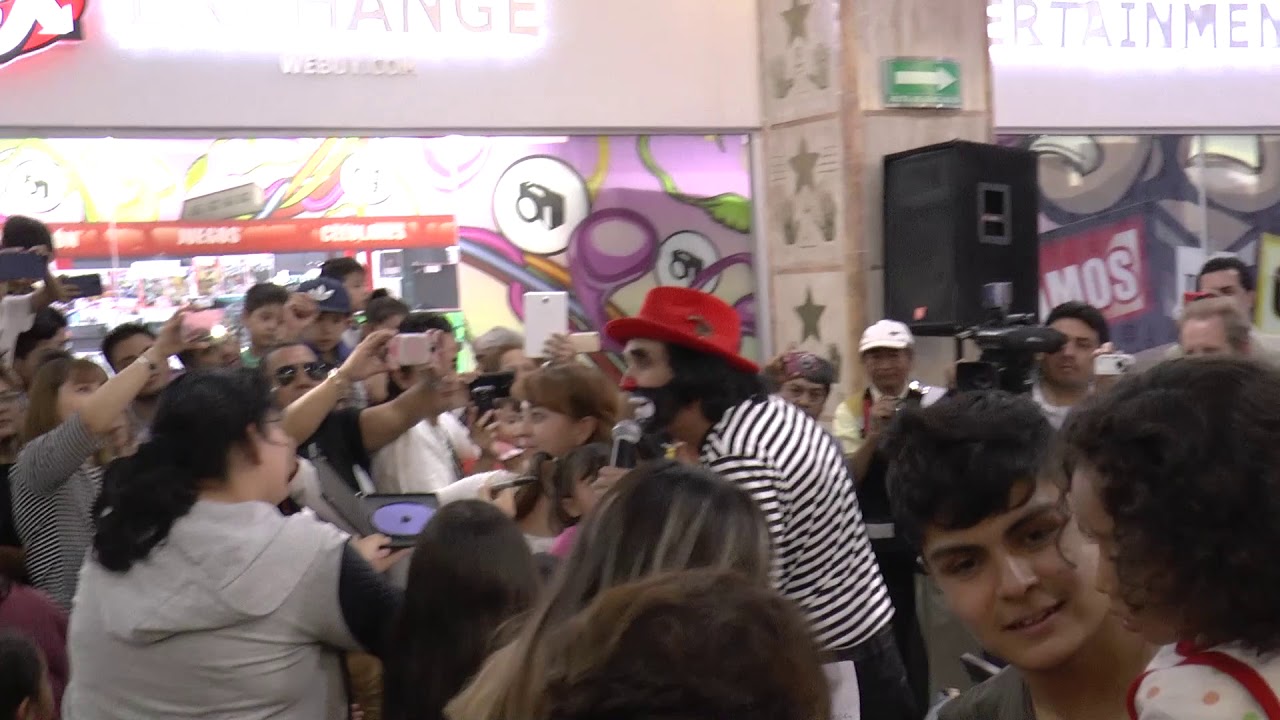 Cepillin en Galerias Plaza de las Estrellas (2/2)