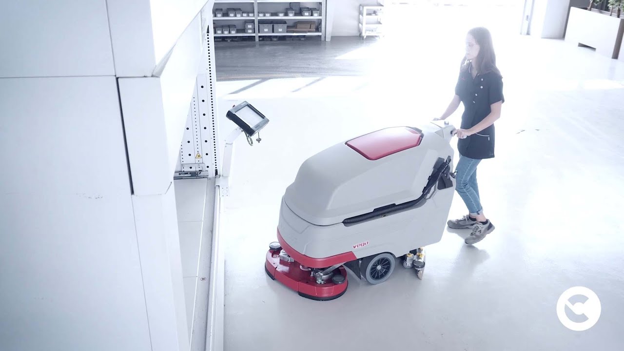 Vega: potenza e versatilità combinate su una lavasciuga pavimenti | Comac