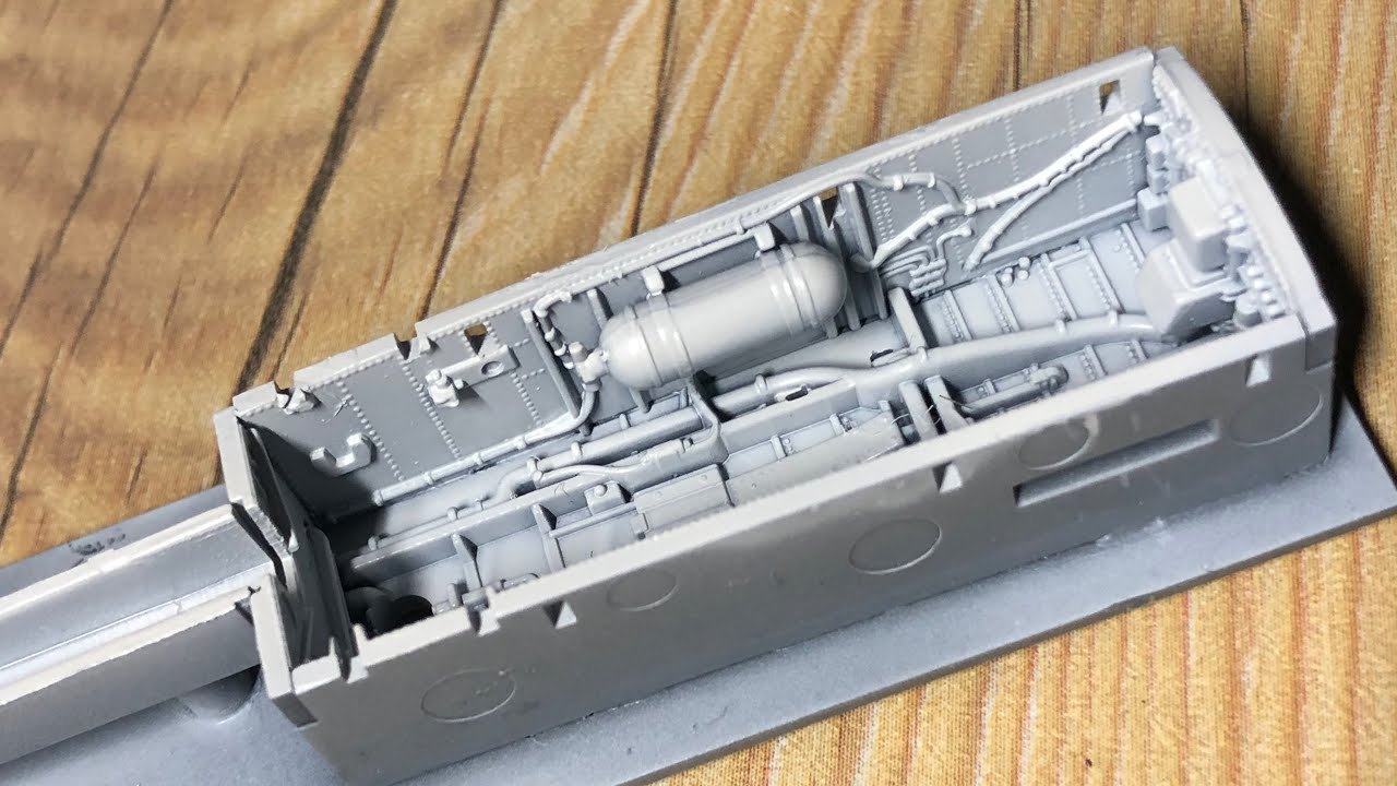 コックピットの下塗りと前脚収納庫の塗装 ～AMK F-14D SUPERTOMCAT 6.｜そうだ！プラモつくろっと！