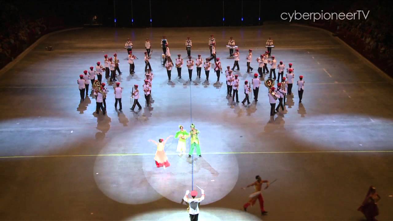 6,500 Voices Join the SAF Band (Full Performance)