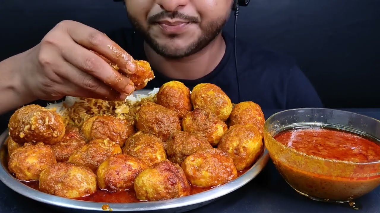 Restaurant Style Spicy Oily 20 Egg Curry Eating With Basmati Rice | @BhukkhadBoy