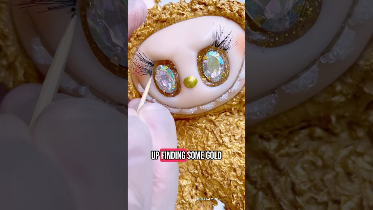 GOLD LABUBU 😍👑 Behind the Scenes✨ 10eegaming #labubu #lafufu #diycrafts #diycraft #popmart #shorts