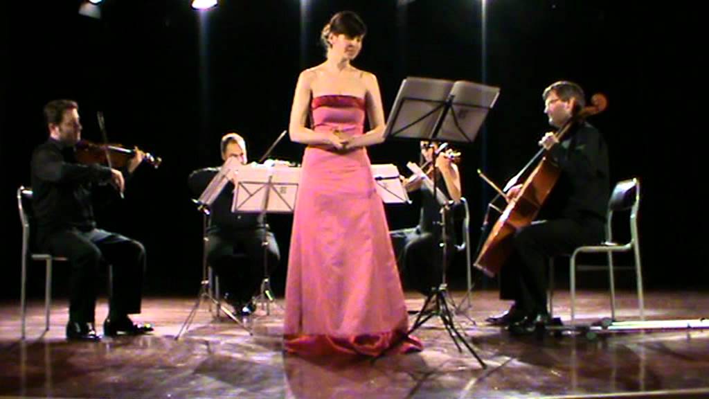 Soprano Esther Ribot-Solistes de l'orquestra de cambra barroca de Barcelona.