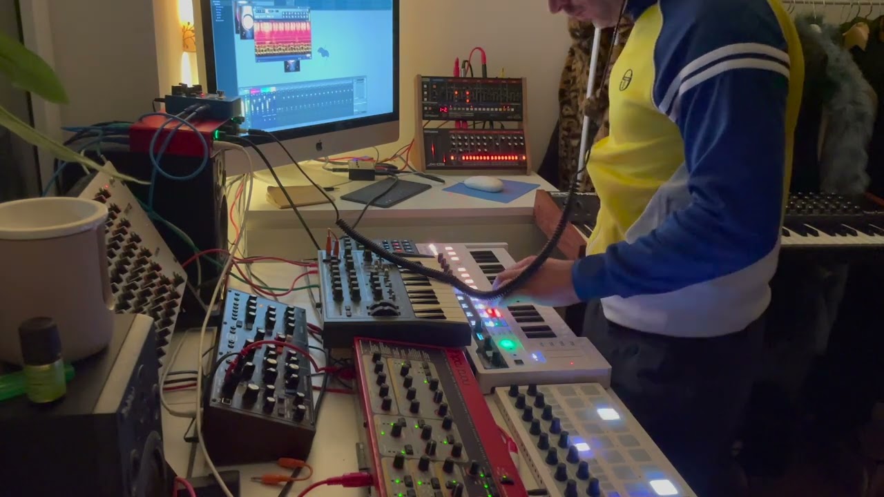 Synthesizer-Jam/ Electronic Music Improv 20221801