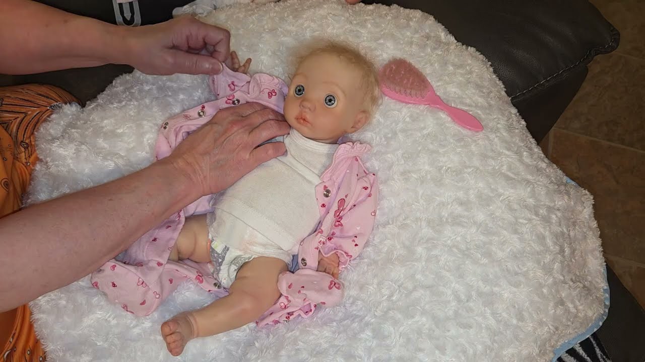 #peekawedensday - @Tatortotsrebornnursery @tinyheartreborns @prettypoppets. - 2/18/26