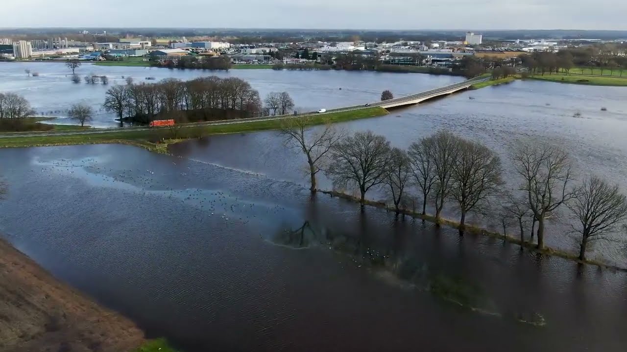 Extremely high water in the Netherlands, successful water management. (FReady)