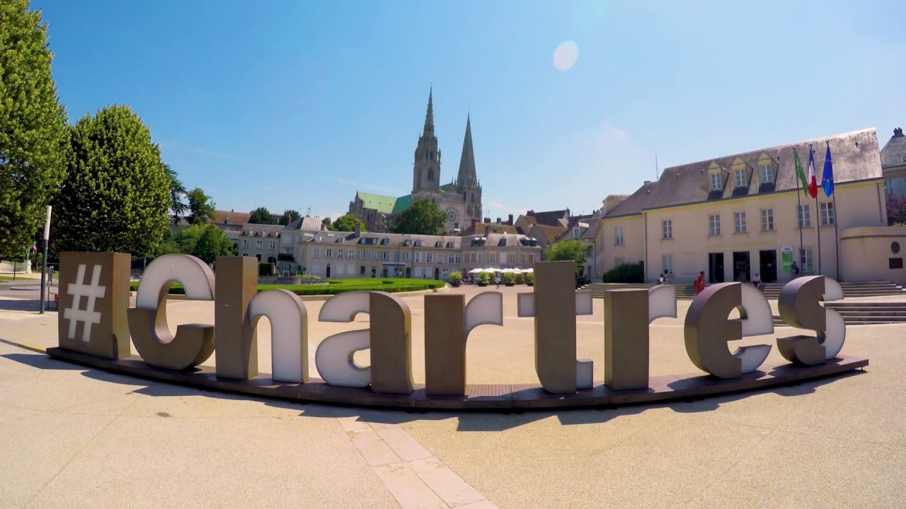 CHARTRES EN 4K -  La Capitale de la lumière et du parfum