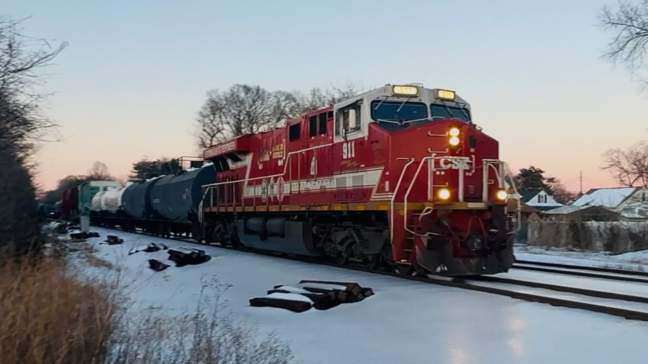 CSX #911 leads X409 thru CP Featherstone, VA || 2/1/2026