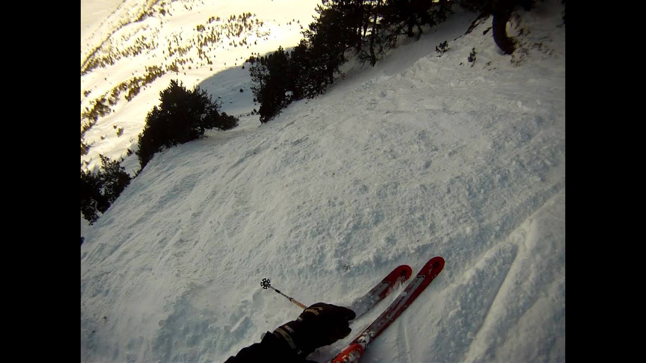 Alvaro esquiando la Pasarel