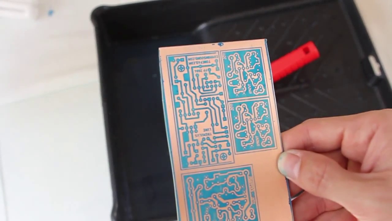 Como fazer Placa de Circuito Impresso PCB PCI - Tutorial - How to make a photoresist PCB