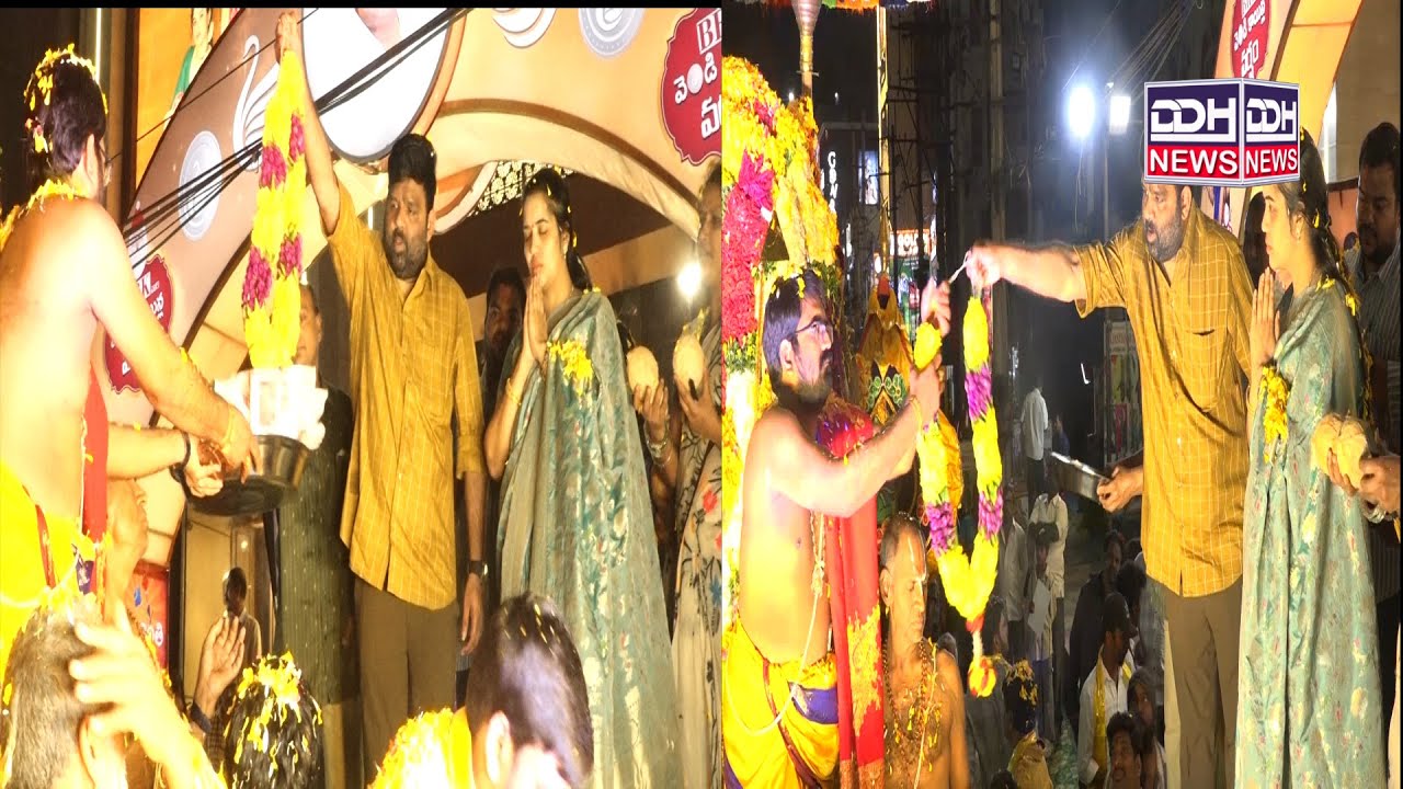 శ్రీ వరాహ లక్ష్మీ నృసింహ స్వామివారికి పట్టు వస్త్రాలు