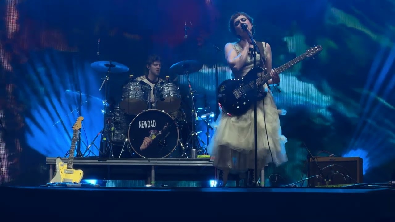 240630 NewDad - Nightmares (Live in Glastonbury Festival)