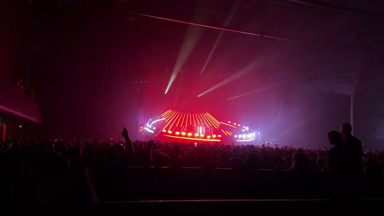 Above and Beyond‘s Mix & Here Before @ AFAS Live Amsterdam 31st Oct 2025