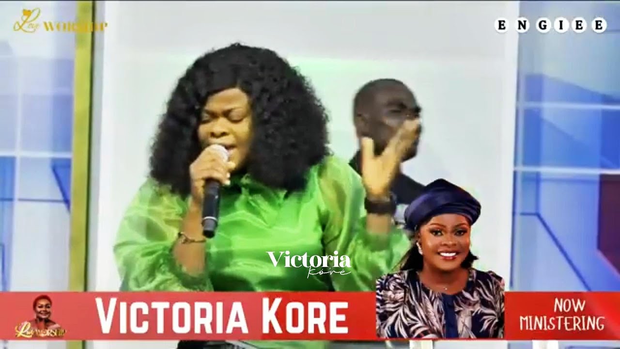 Minister Vicroria ko're Live at Love Worship 4.0 with Engiee