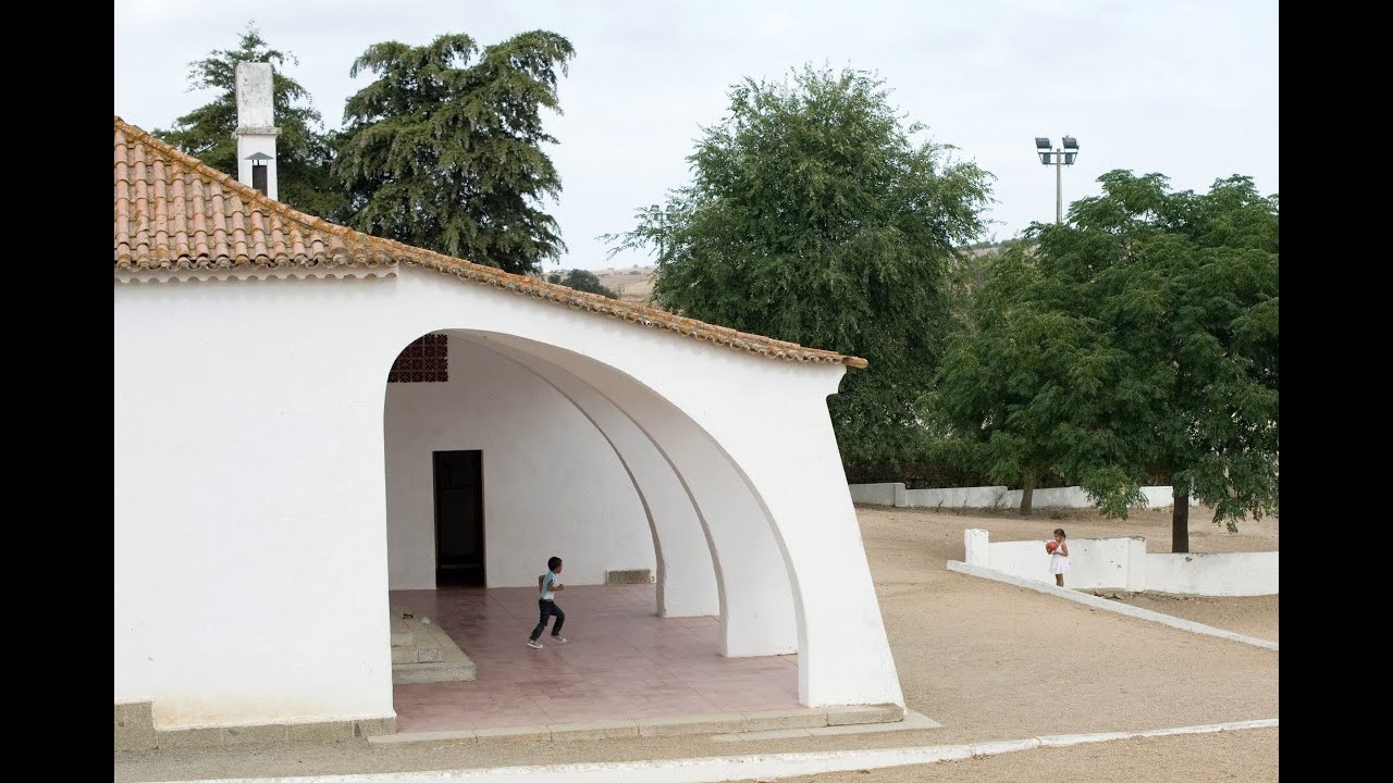 Mombeja | Uma aldeia sem escola é como uma casa sem pão