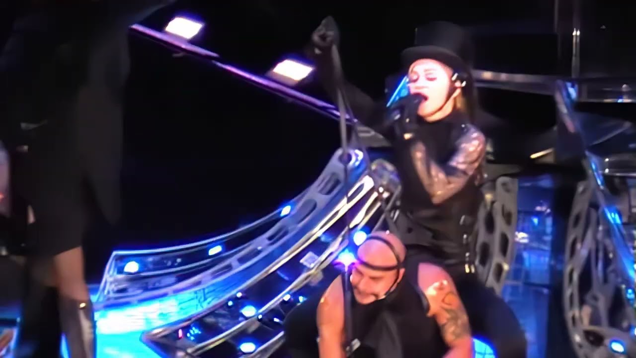 Madonna 