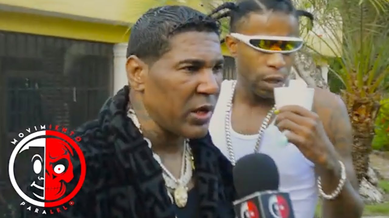 OMEGA EL FUERTE ❌ EL PEKEÑO  - SIEMPRE ME PELEA DETRAS DE CAMARA |♬📽️ EL MOVIMIENTO PARALELO