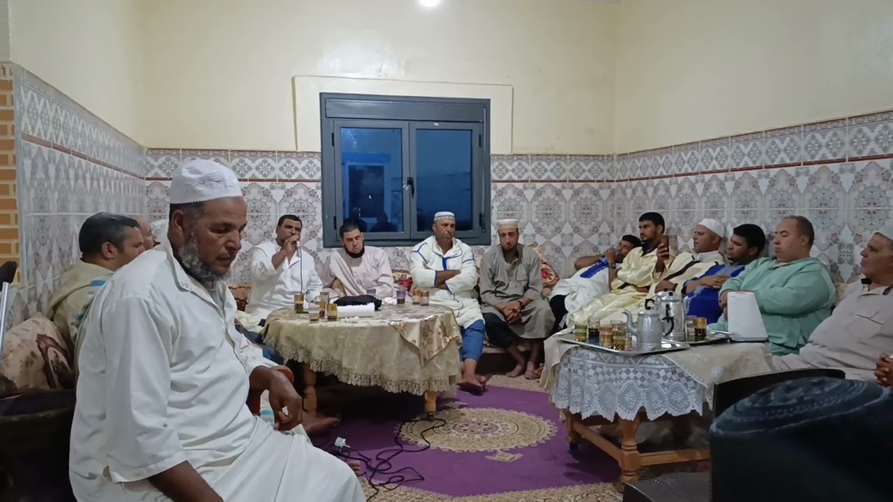 امداح الغرب 