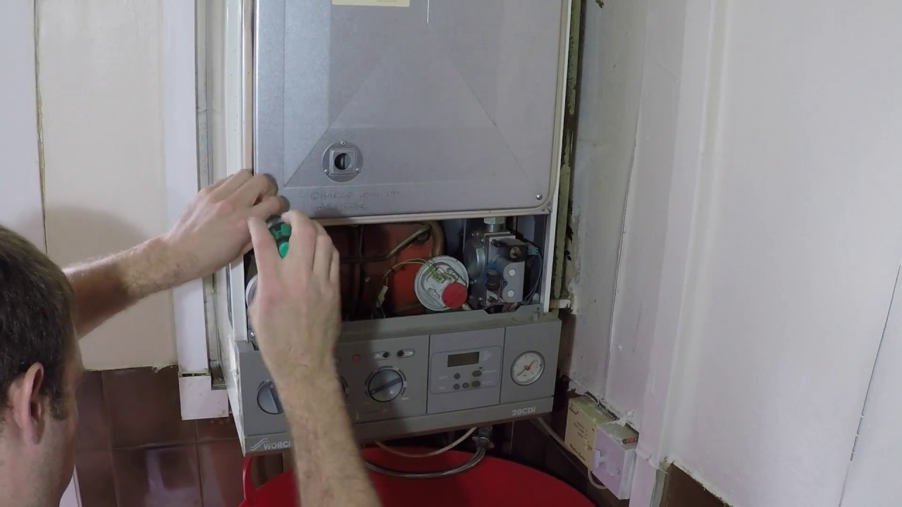How to replace Worcester RSF CDI diverter valve. Boiler repair. Heating geeks