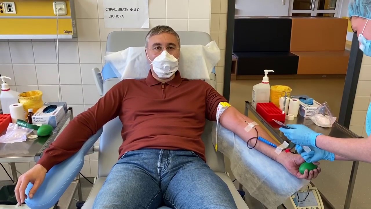 Валерий Фальков принял участие в акции #МыВместе
