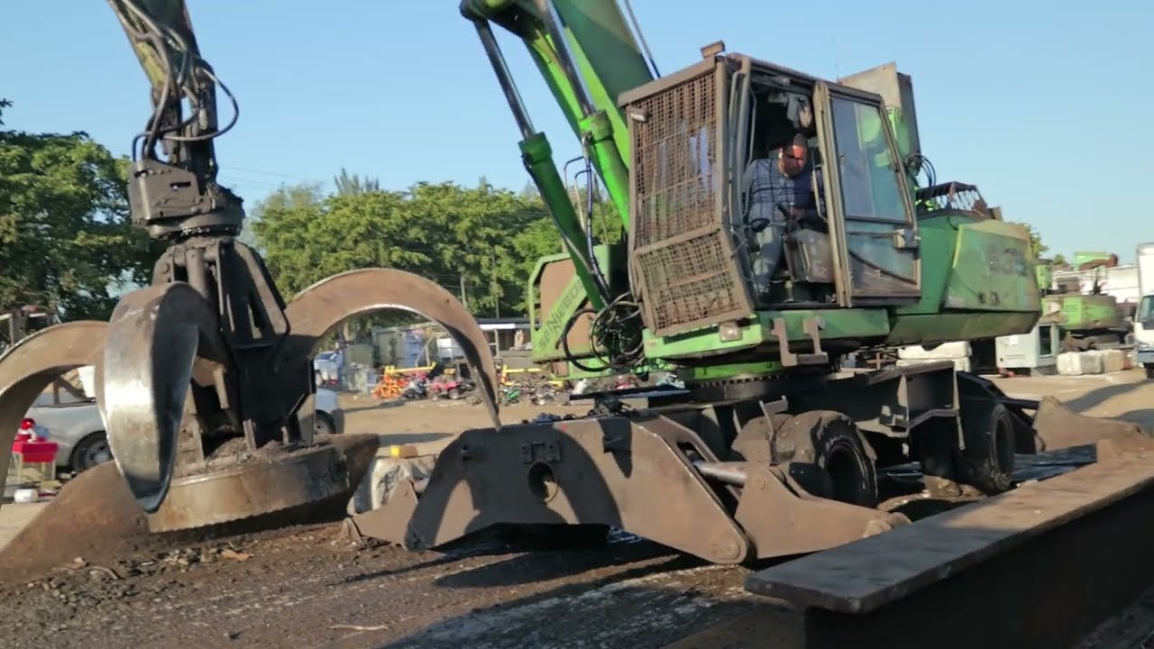 full power day '''heavy machines at the scrap yard