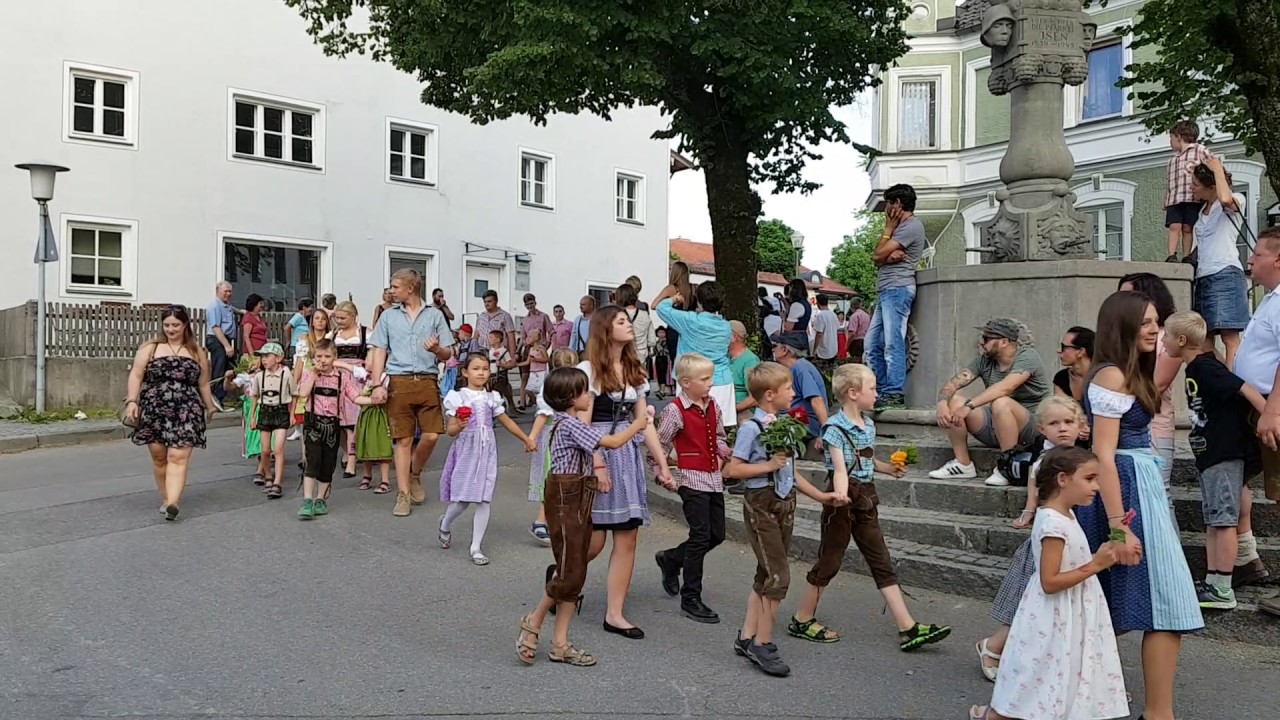 Volksfesteinzug Isen 2017 - Teil2
