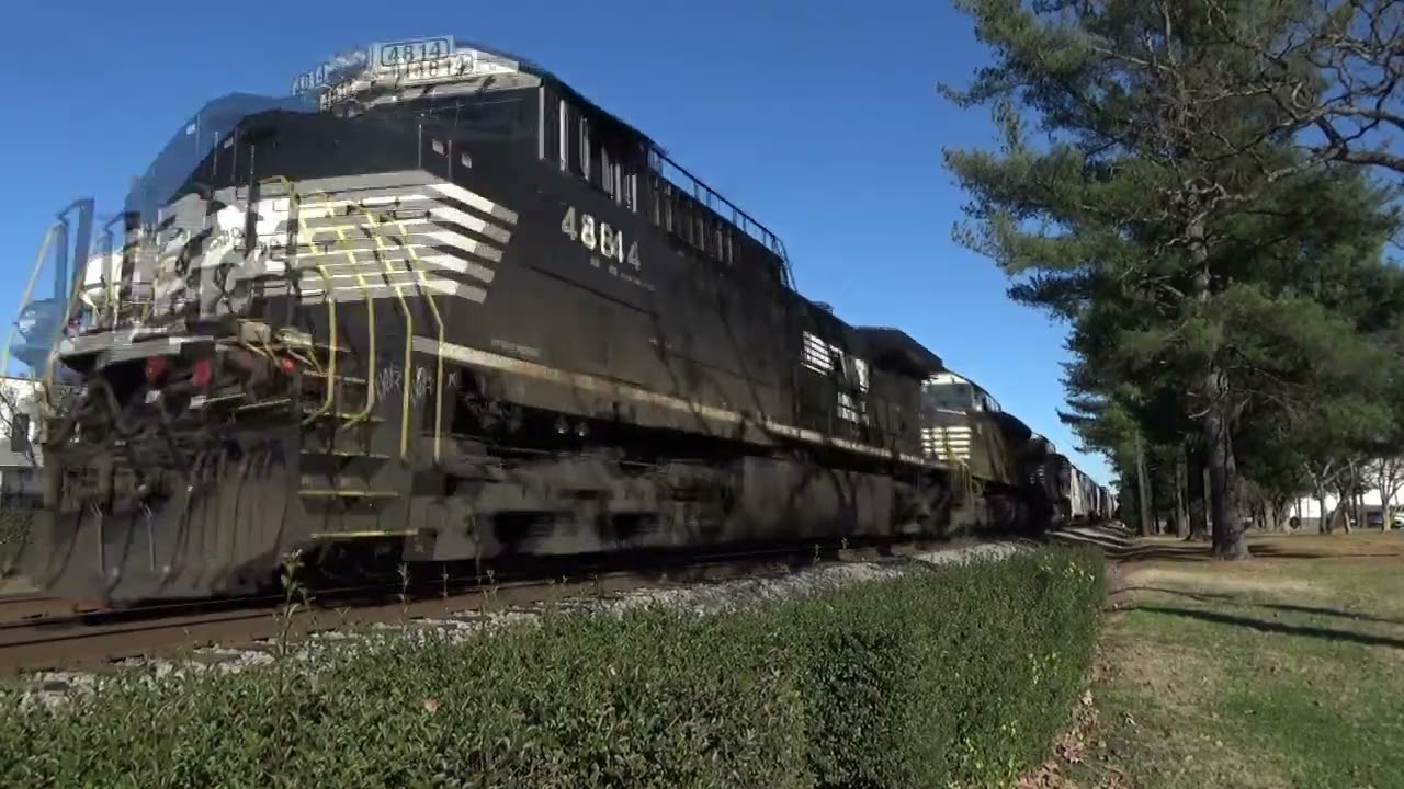 Four Trains In Thomasville NC Featuring NS 1068 on 24X 12/11/2025