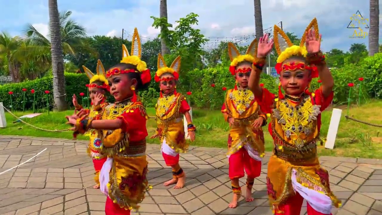 Uji Kompetensi Tari Kelinci Kelas A1 Kelompok 8 