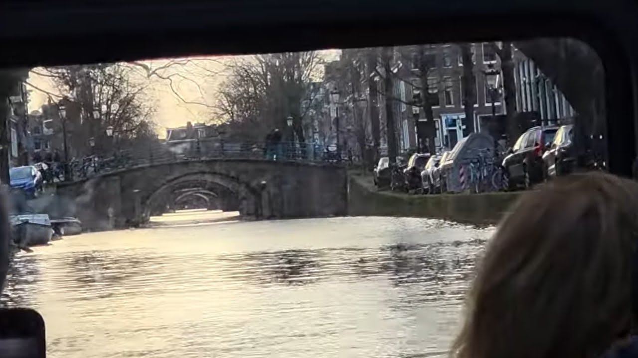 AMSTERDAM CANAL BOAT TOUR NEW YEARS EVE 2025.