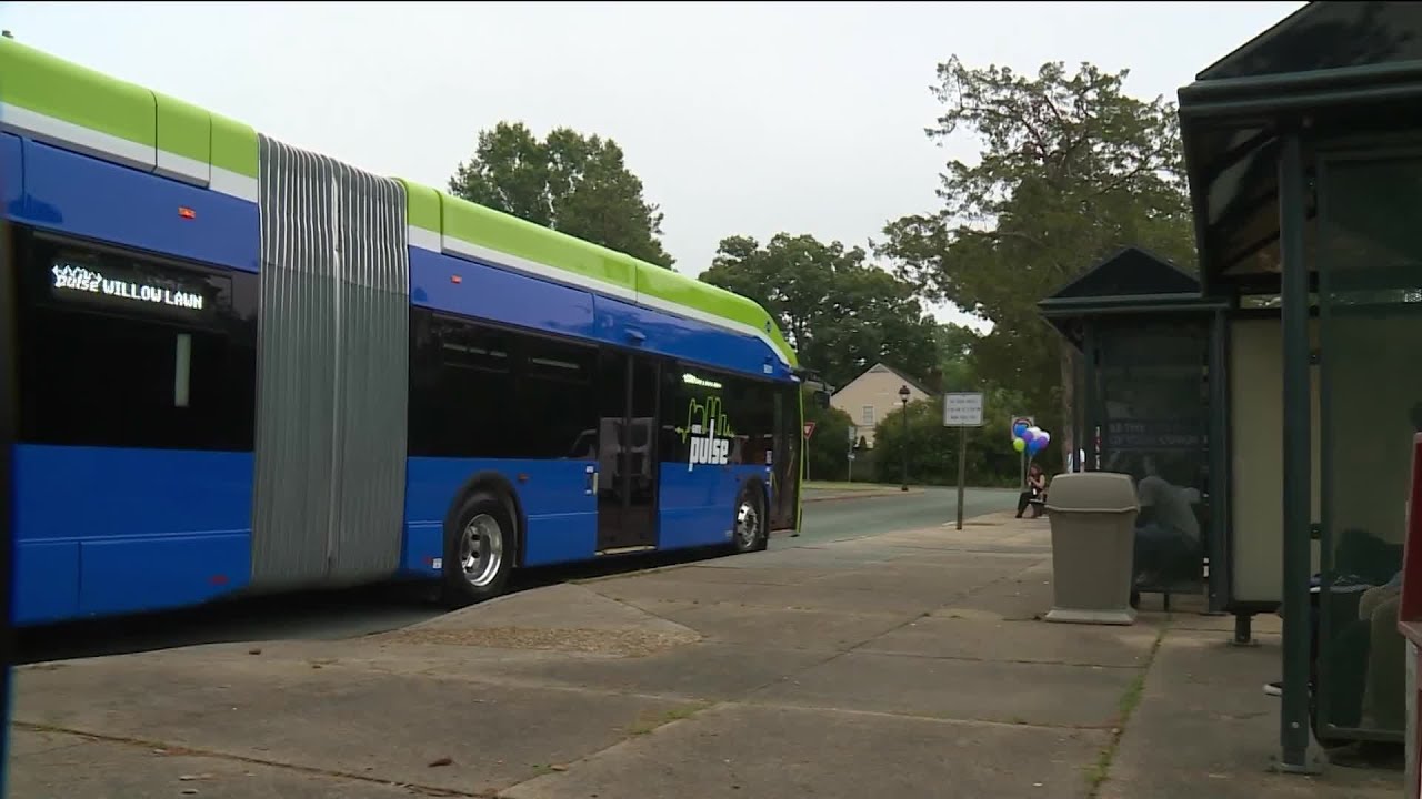 GRTC unveils new 60-foot articulated buses with double passenger capacity