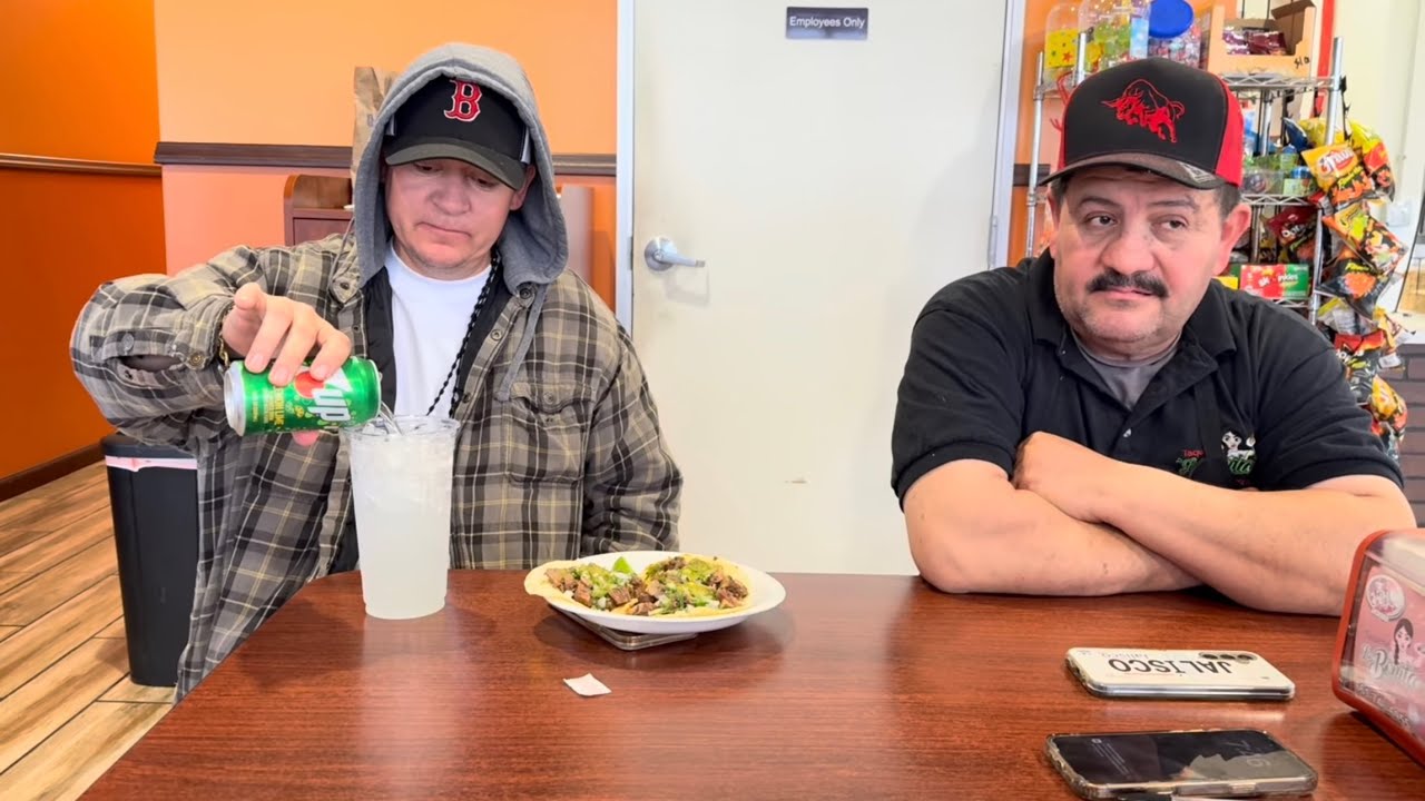 EL PATRON SE QUIERE QUEDAR EN LA CASA A CUIDAR A GREÑAS YA MERO LLEGA @taquerialabonita9859 