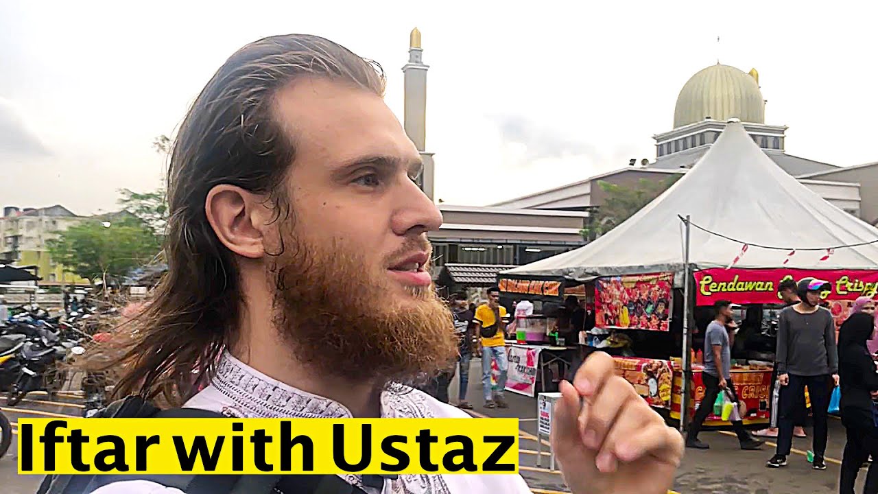First Time Iftar Inside Masjid In Malaysia | Malay Hospitality is Amazing!