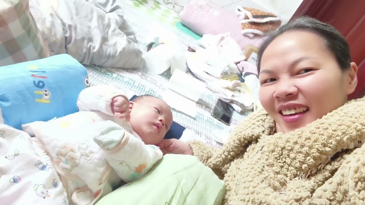 Cô dâu việt chăm sóc rau cải và cây trồng tại nhà ở nông thôn trung quốc