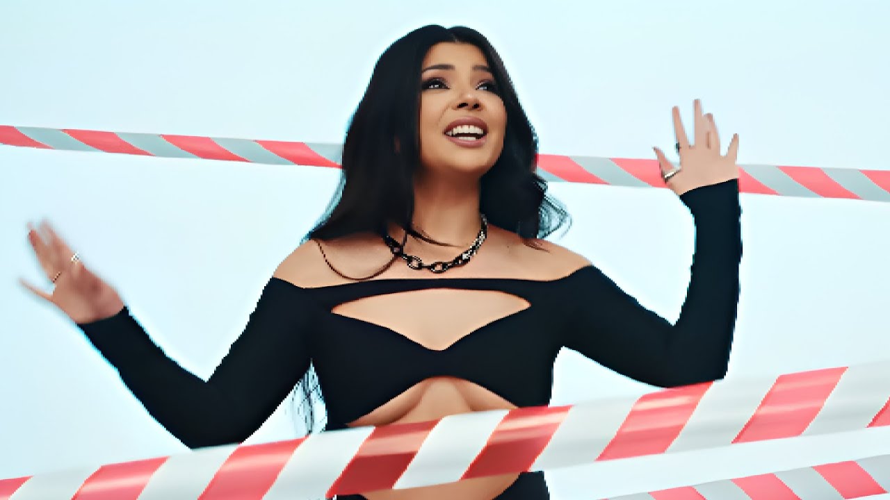 Tzanca Uraganu x Laura Bruma - Buze de Hollywood | Mixaj Manele