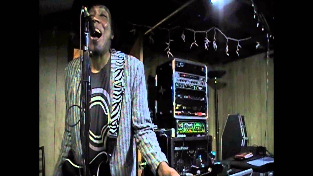 Tones On Tail - Heartbreak Hotel (studio version) - Glenn Campling bass line & a surprise
