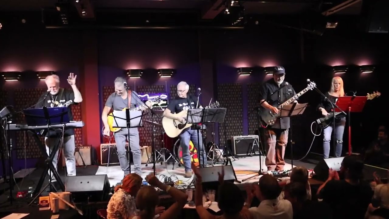 Rock Room Concert Aug 25 One Night Out   Tom, Linda, Lynn, Scott, Mark