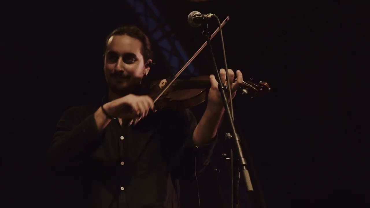 Φυστικί Σαλόνι - Μεσσαρίτικος | Fistiki Saloni - Messaritikos