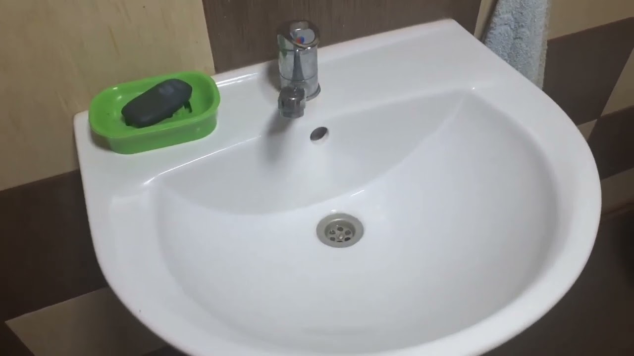 Se merită să investești într-un panou solar nepresurizat pentru apă caldă ?