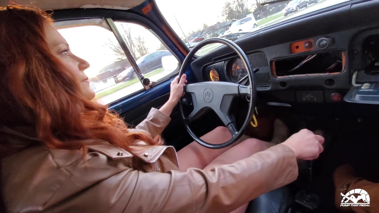 Jewels & Vivian Taking the 1972 VW Super Beetle Out // Cranking Driving Boots Pump That Pedal #5004