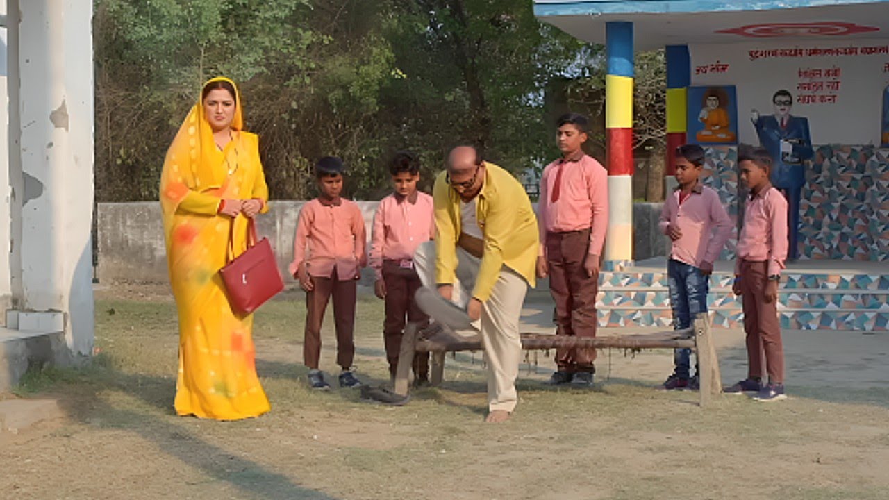 शर्म नहीं आती तुम्हे तुम यहाँ बच्चो को पढ़ाने आये हो या यहाँ बच्चो से अपनी सेवा करवाने आये हो |