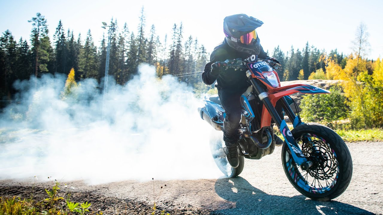 Juha Ruokolainen - Supermoto Ski Center