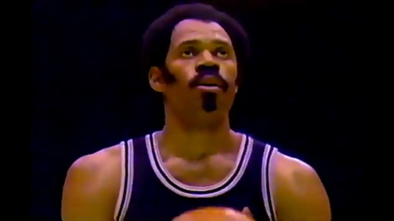 Kareem Abdul Jabbar vs Artis Gilmore Duel Game 1 1986