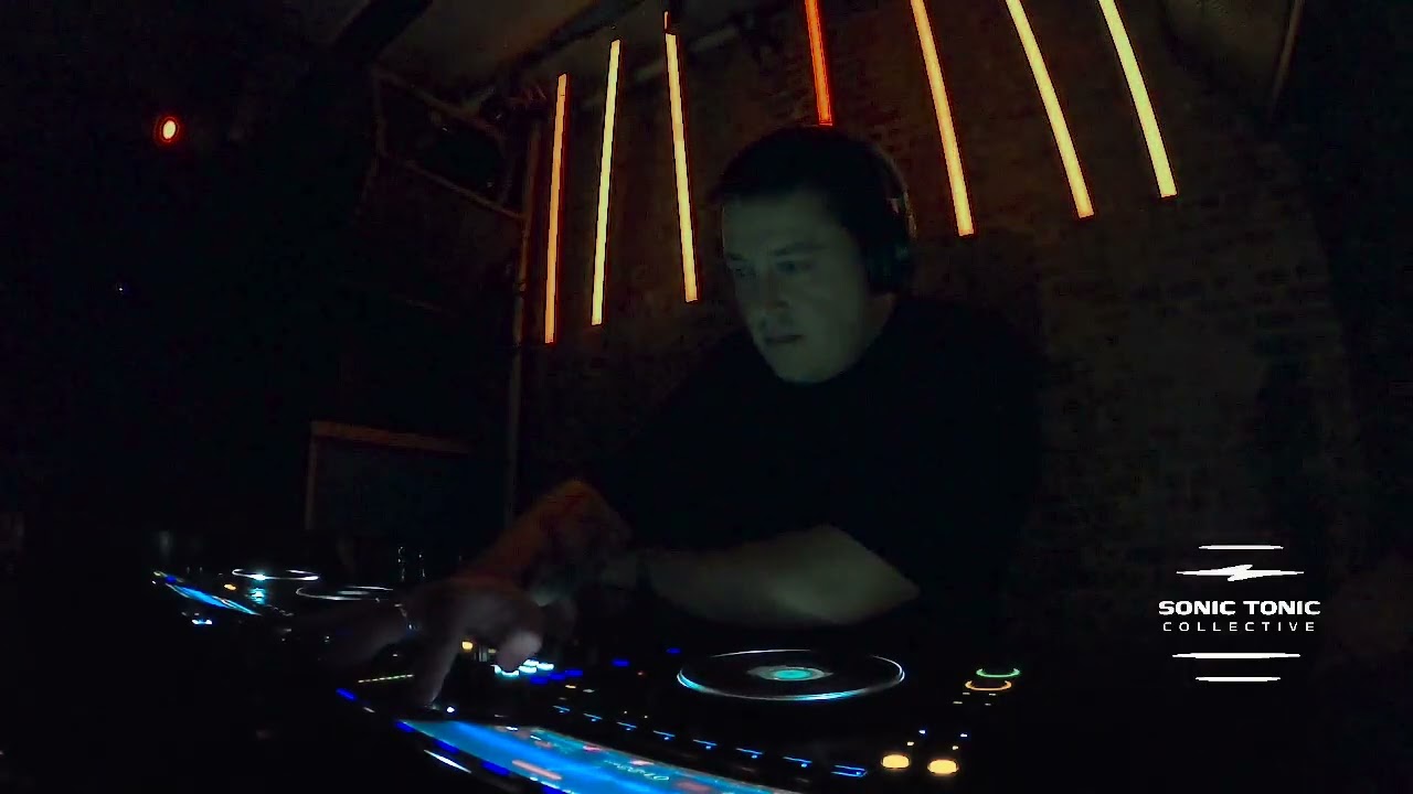 INIT6 | Sonic Tonic presents: THE GROOVE COLLECTIVE @ Club UP - 23/01/2026