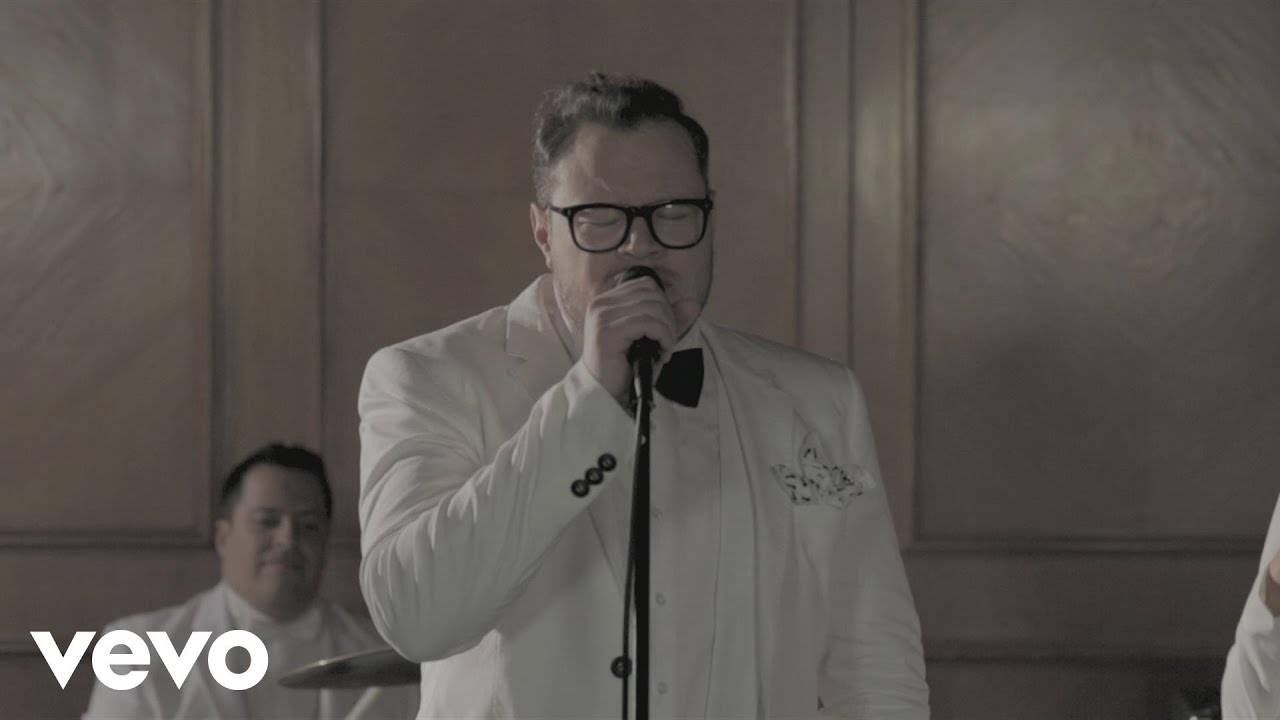 Leonel García - No Sé Con Quién ft. Jesús Navarro, Reik