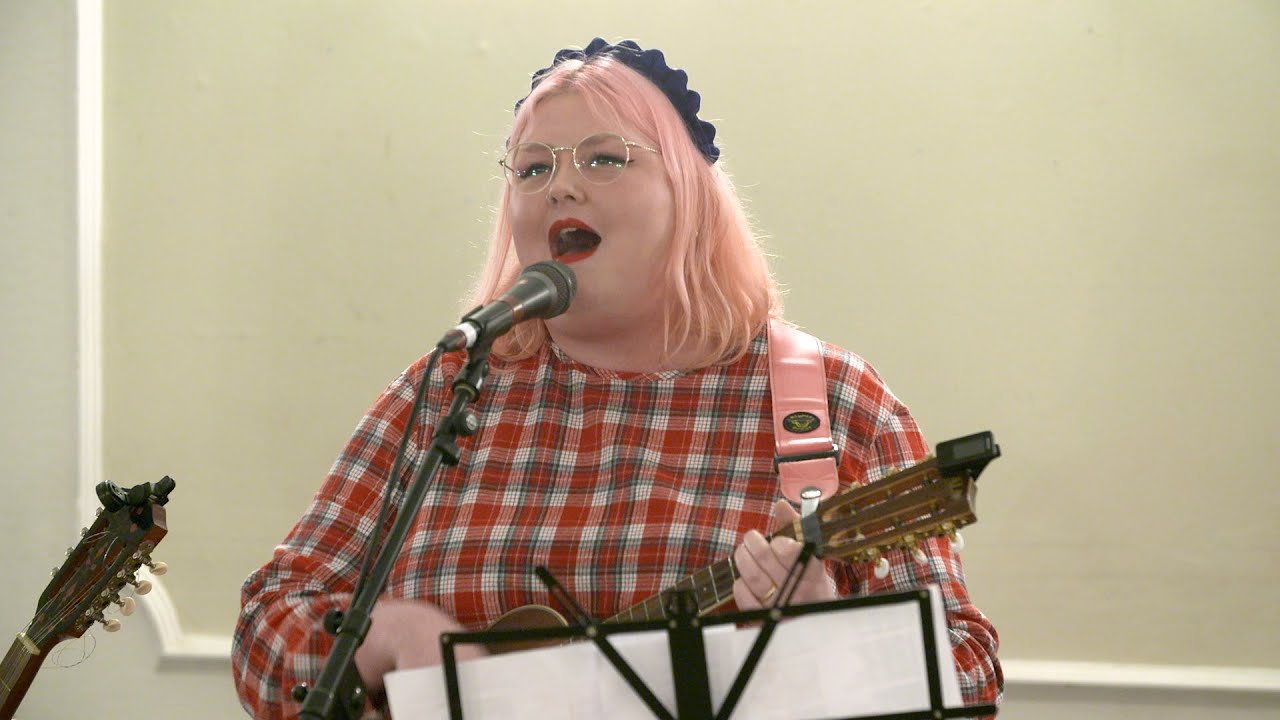 Caggey as Graih: A Manx song by 'Sy Vagher