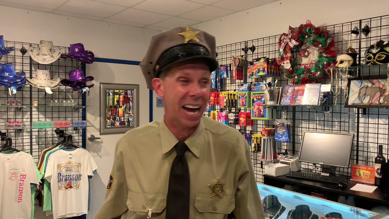 Terry Wayne Sanders as Barney Fife
