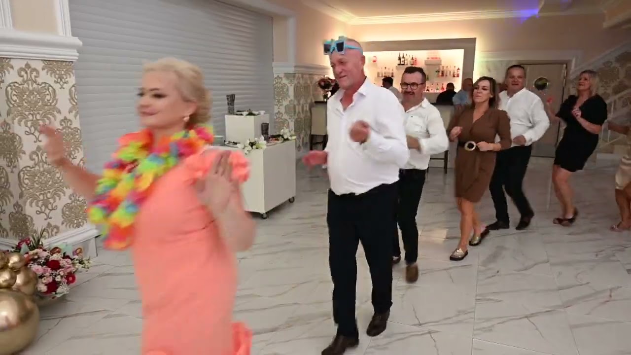 Wiola  i   Darek   30 lat  Razem (sala Dworek  Oleńka  w  Drobinie)