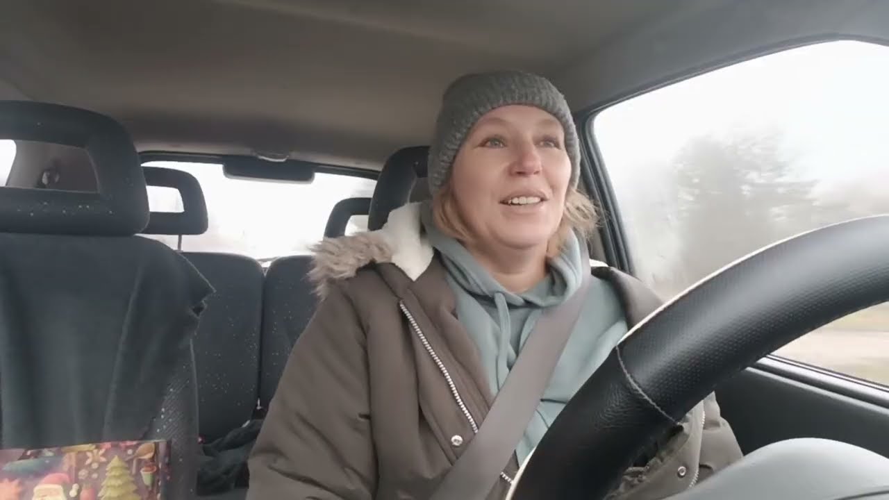 VLOGMAS 21🎄 Lewiatan - Zakupy na święta i opakowanie prezentów 